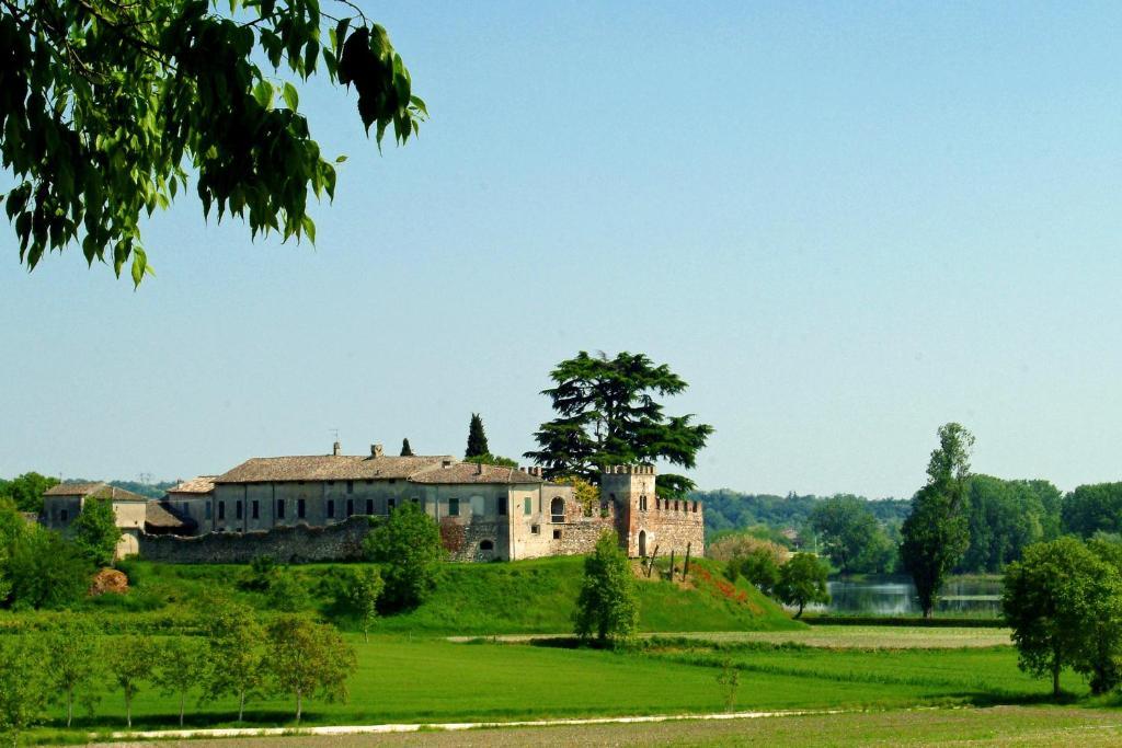 Appartement Antica Dimora Dell'Ortolano à Castellaro  Extérieur photo